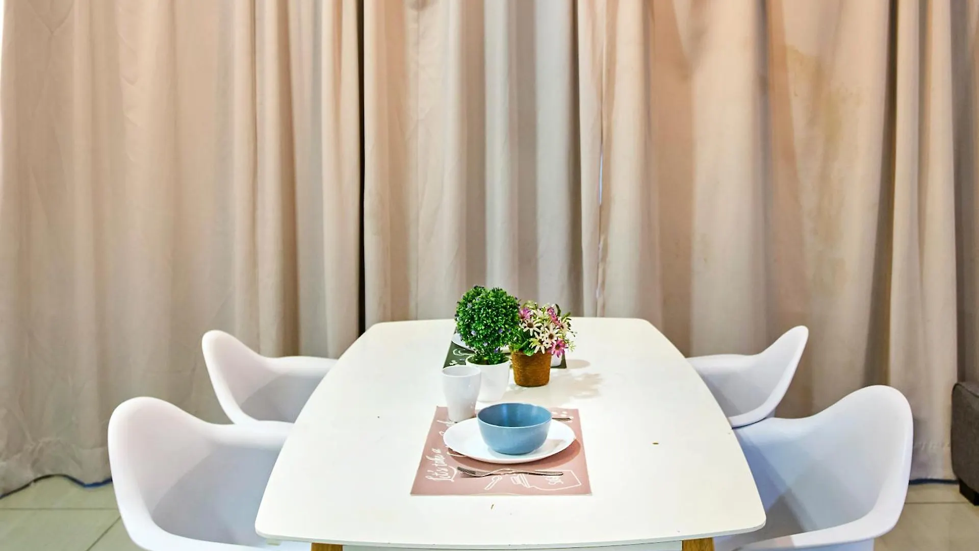 Arte Plus Klcc Designer Suites By Cobnb Kuala Lumpur Apartment