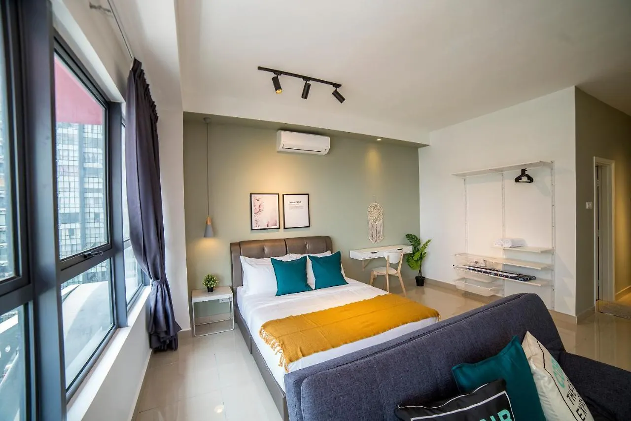 Arte Plus Klcc Designer Suites By Cobnb Kuala Lumpur Malaysia